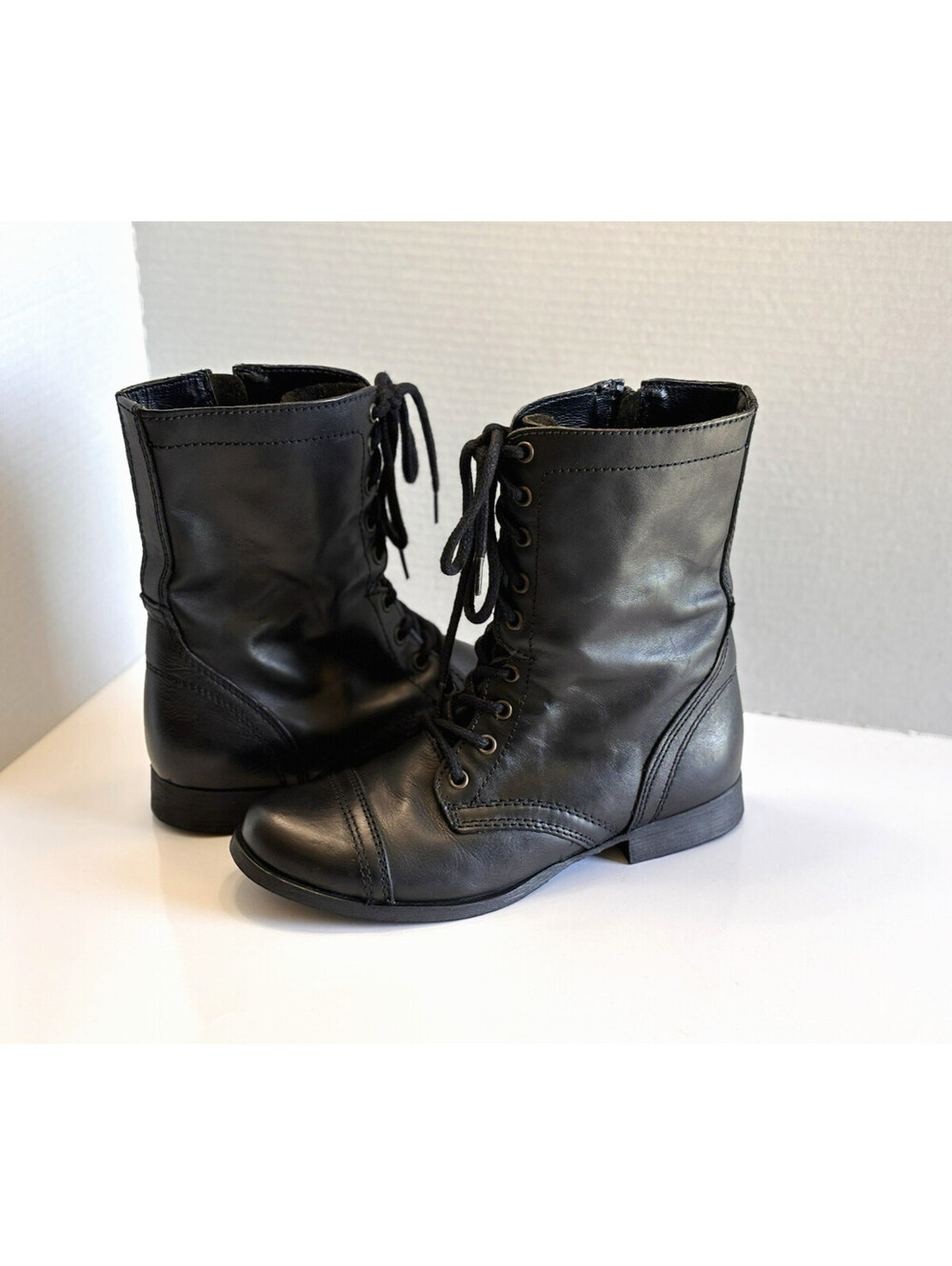 Steve Madden Troopa Boots Women's Size 8M Black Leather Lace Up Zip Combat Biker